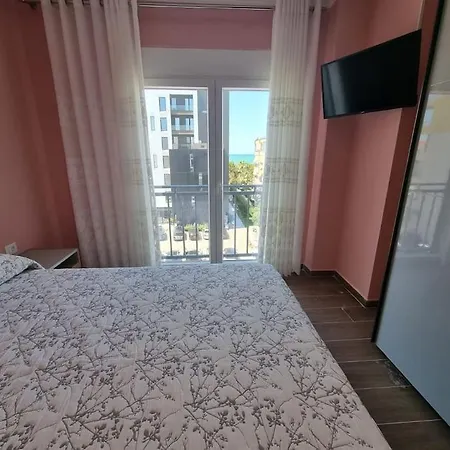H&E Sea View 2-Bedroom Apt Qerret Golem  Exterior photo